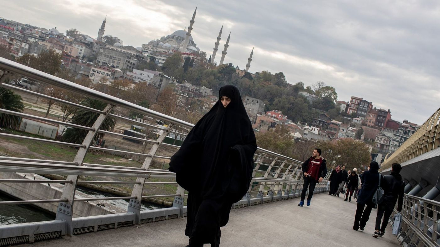 Call to prayer is a daily reminder of Turkey's religious and political shift 4