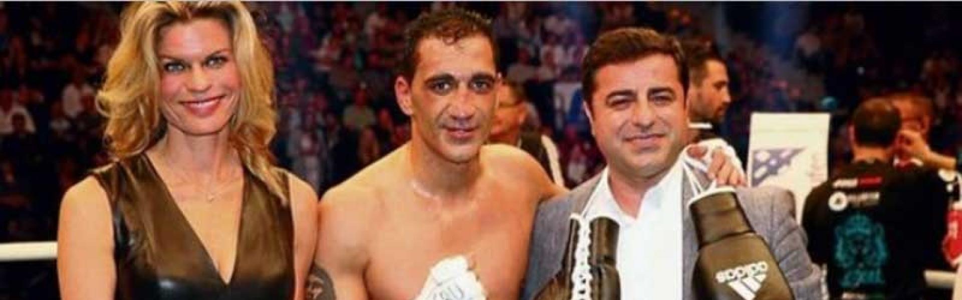 Turkish consulate in Hamburg seizes Kurdish boxer's passport 1