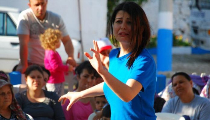 Turkish actress arrested for spreading ‘terrorist propaganda’ during performance 1