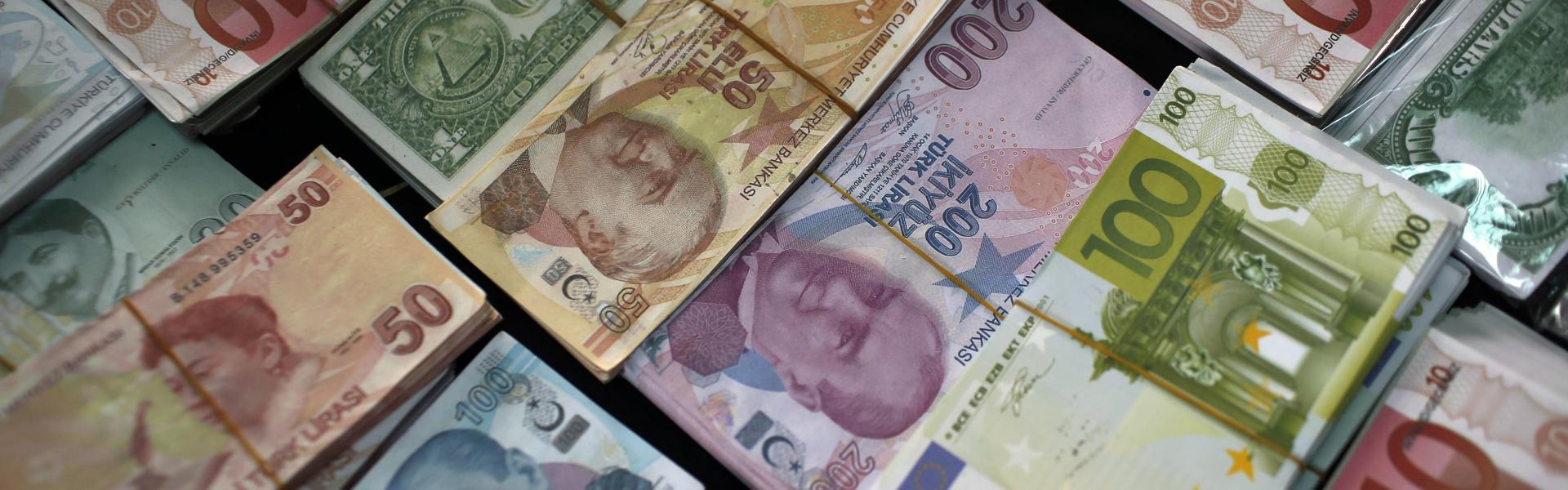 Disputed Vote Hangs Over Turkey While Lira Resumes Its Decline 81