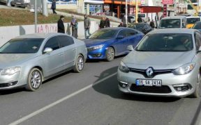 Citizens of Turkey's largest Kurdish city steer clear of Diyarbakır licence plates 22