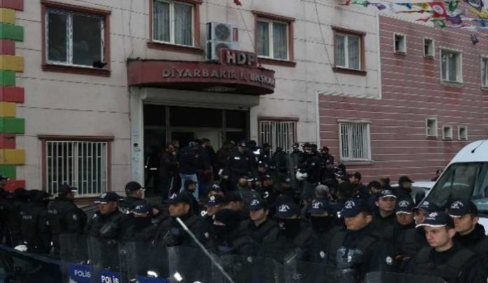 Police raid HDP Diyarbakır offices, detain 7 party officials on hunger strike 4