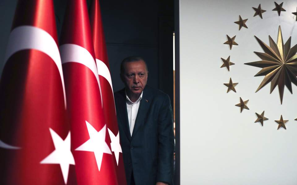 Erdogan’s approval rating drops below 40 percent: survey 1