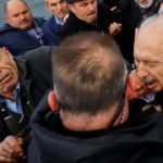 Turkey opposition leader attacked at soldier's funeral 2