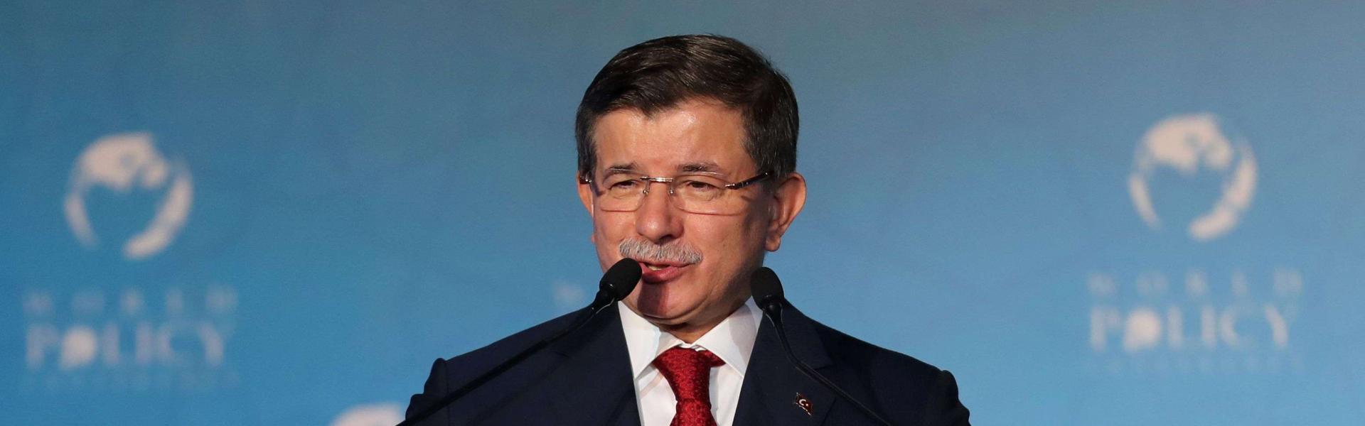 Viewers sceptical as Davutoğlu becomes latest AKP politician to prevent suicide attempt 2