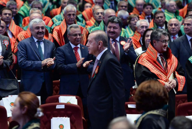 Turkey's Erdogan rebukes lawyers boycotting judicial ceremony at presidential palace 4