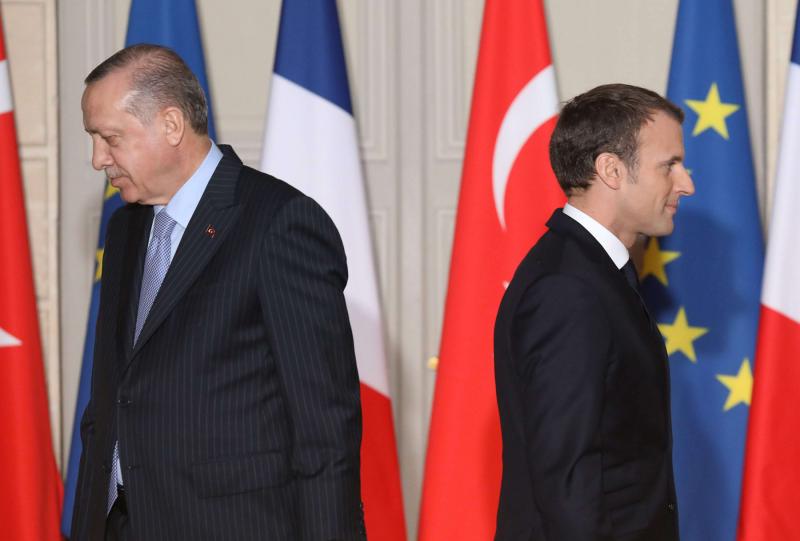 Increasingly isolated, Turkey seeks to improve relations with France 1