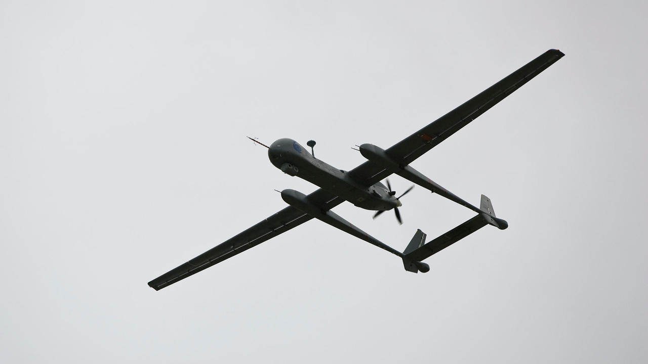 German government at odds over armed drones 4