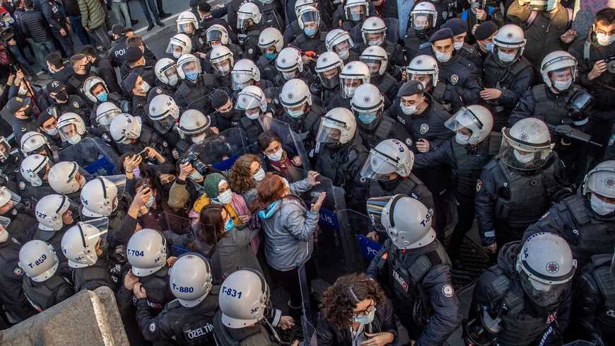 Erdogan seizes on student protests to further polarize Turkey 1