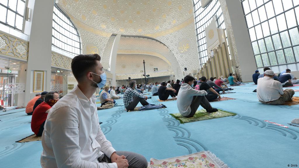 Muslims, Ramadan, and myths facing 'European civilisation' 1