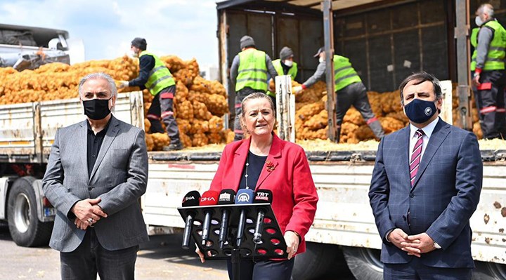 Erdoğan tackles Turkey’s food insecurity with potatoes and onions 1