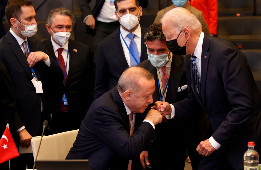 Biden shares awkward fist-bump with Turkey’s Erdogan at NATO summit 1