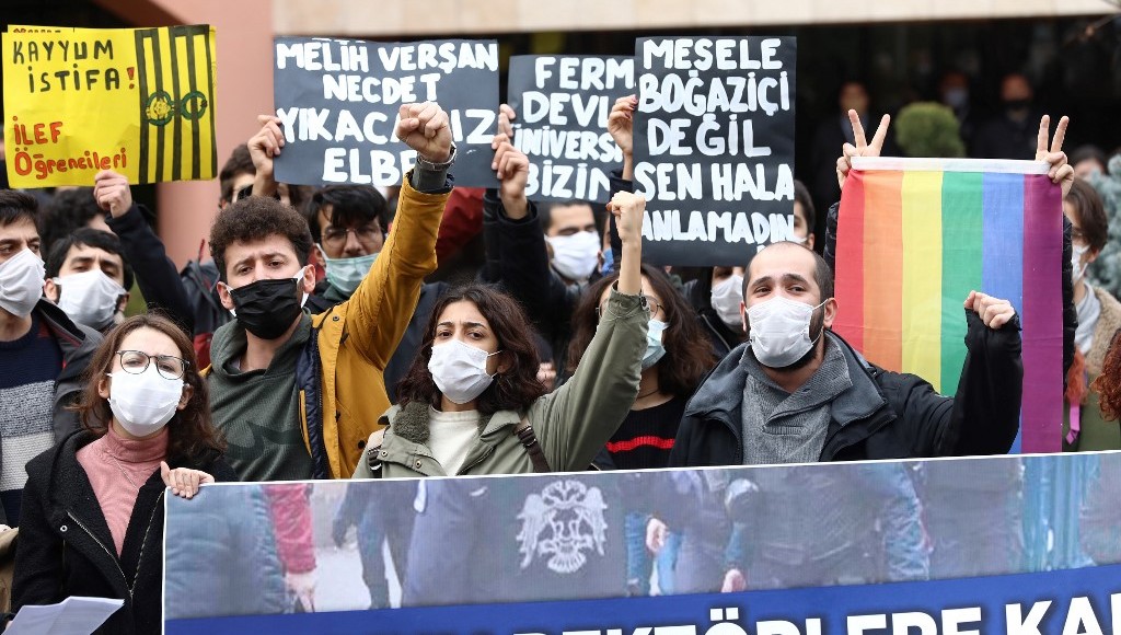 Turkey cancels financial aid of students protesting Erdoğan-appointed rector 1