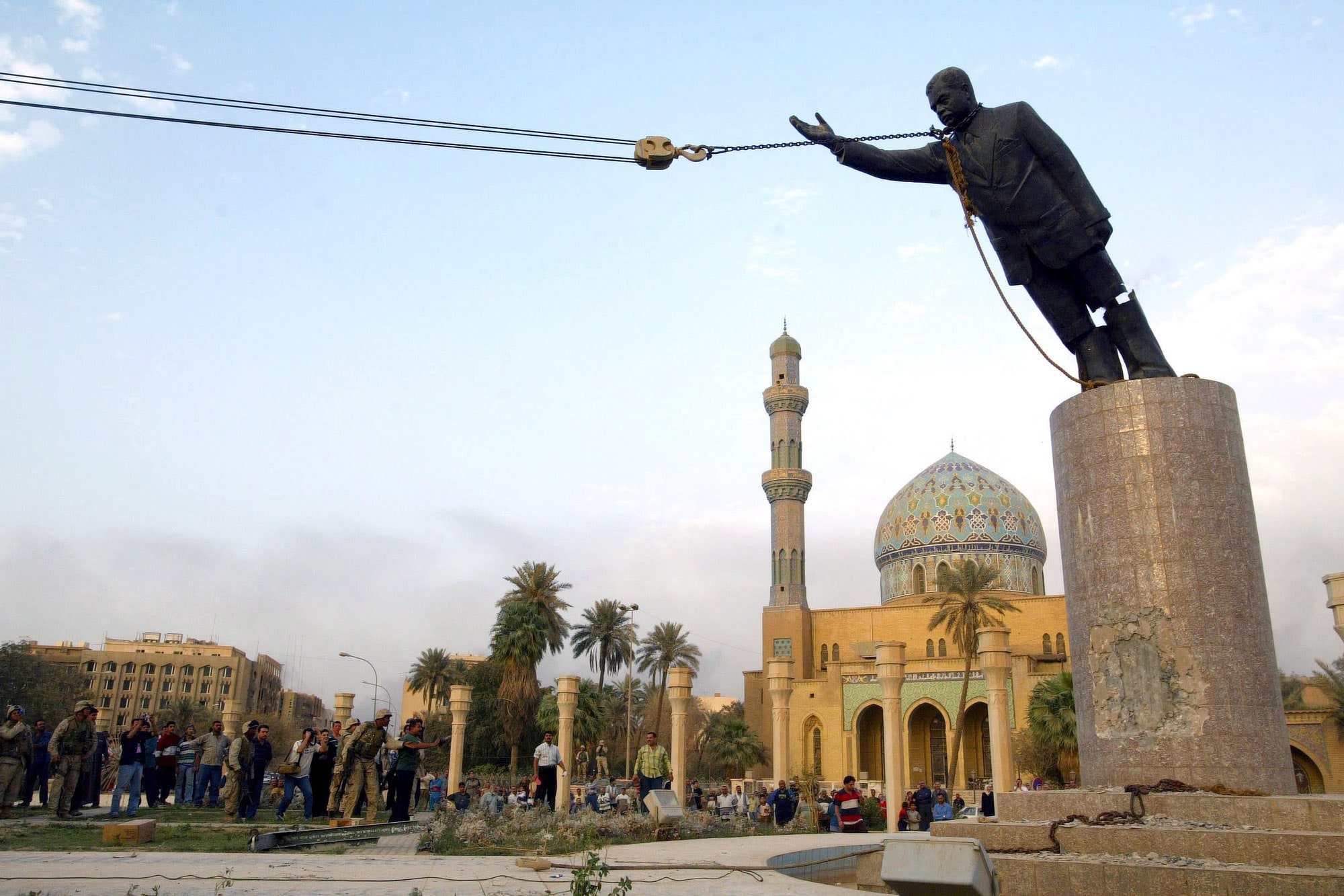 The toppling of Saddam’s statue: how the US military made a myth 1