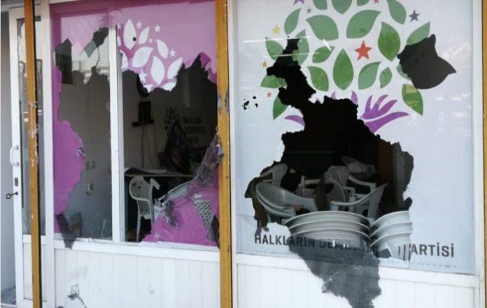 Gunman attacks pro-Kurdish HDP office in Turkish holiday resort of Marmaris 29