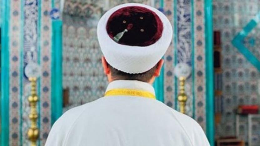 Imams arrested for preaching sermons in Kurdish 1