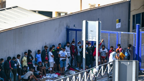 Spain starts sending 800 migrant minors back to Morocco