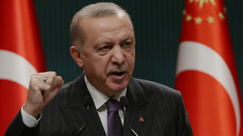Erdogan promises ‘win-win’ pacts, criticizes West on his Africa tour 98