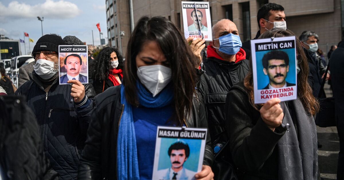 Turkish civic groups protest abductions, forced disappearances 