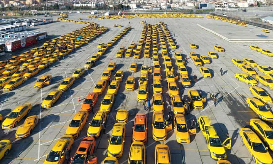 Inside the murky world of Istanbul’s taxi cartels 96