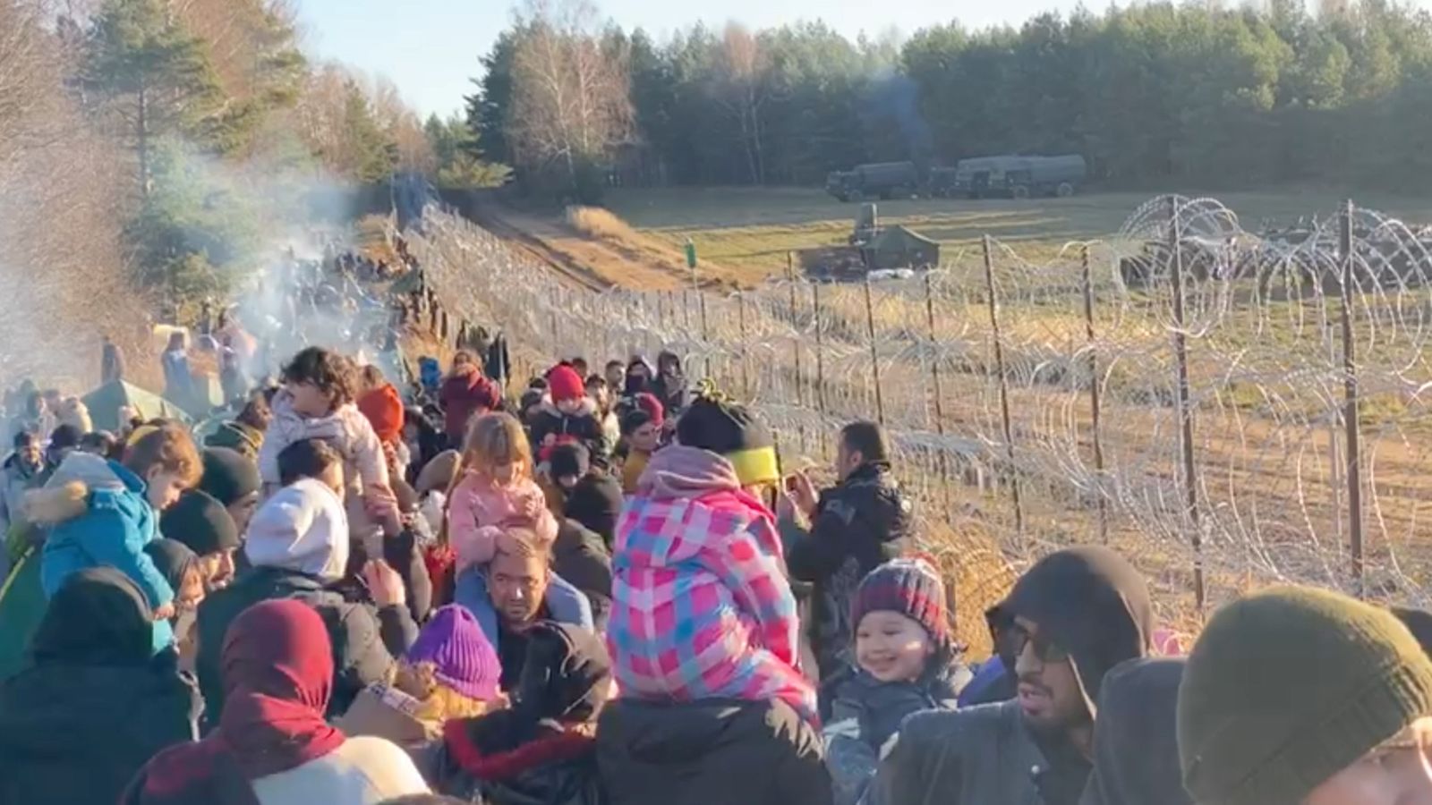 What is causing the migrant crisis at the Belarus-Poland border? 1