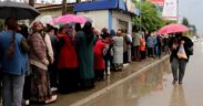 ‘People keep coming’: Crisis-hit Turks queue for bread 24