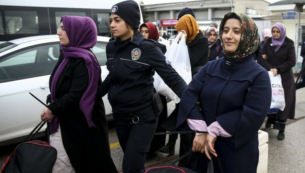 Turkey detains, arrests people for Gülen links on basis of scant evidence: US report 1