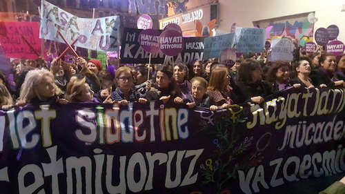 Turkish lawyers criticize government proposal seeking restrictions on alimony 27
