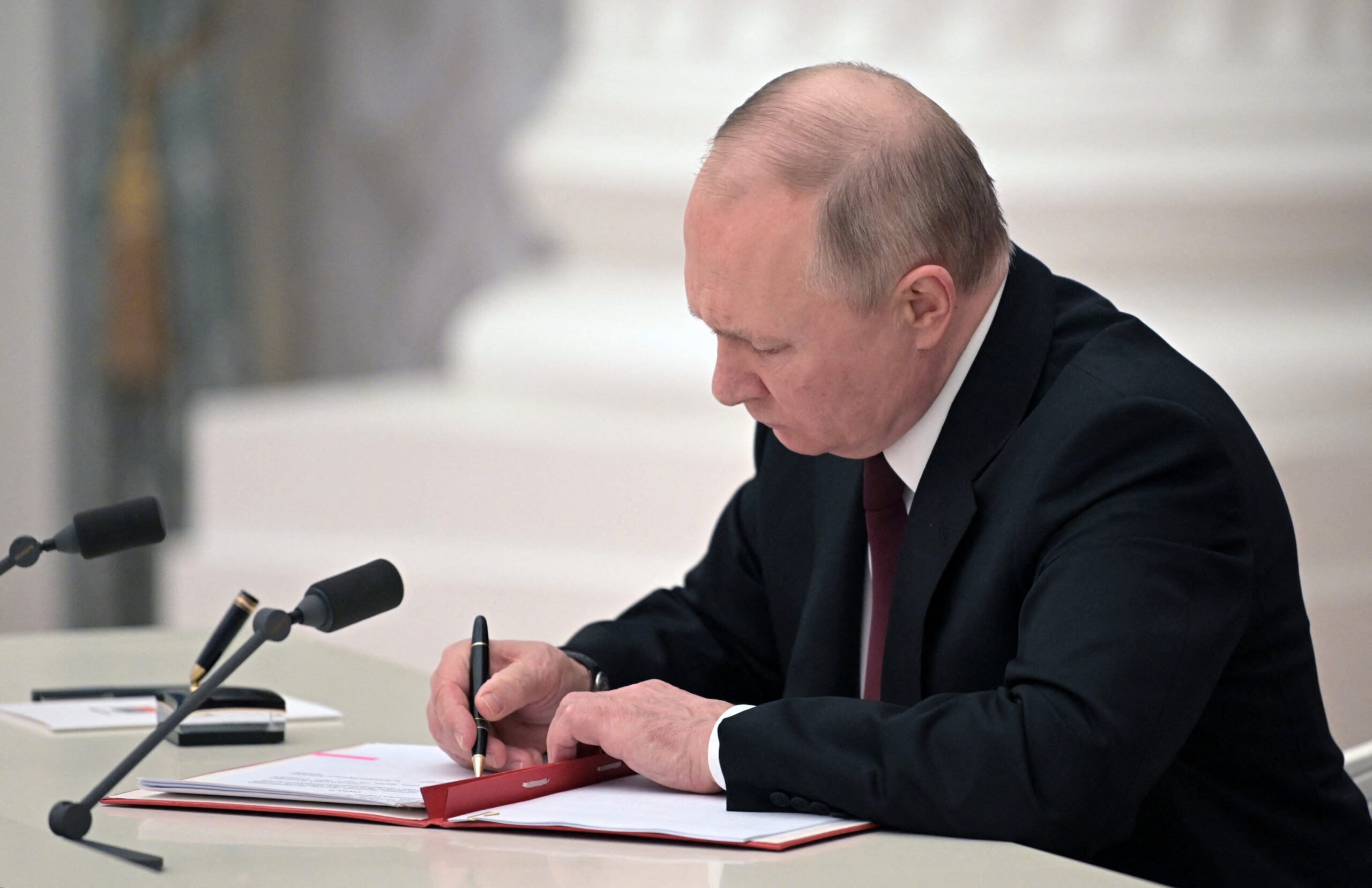 Decision to invade Ukraine raises questions over Putin’s ‘sense of reality’ 1