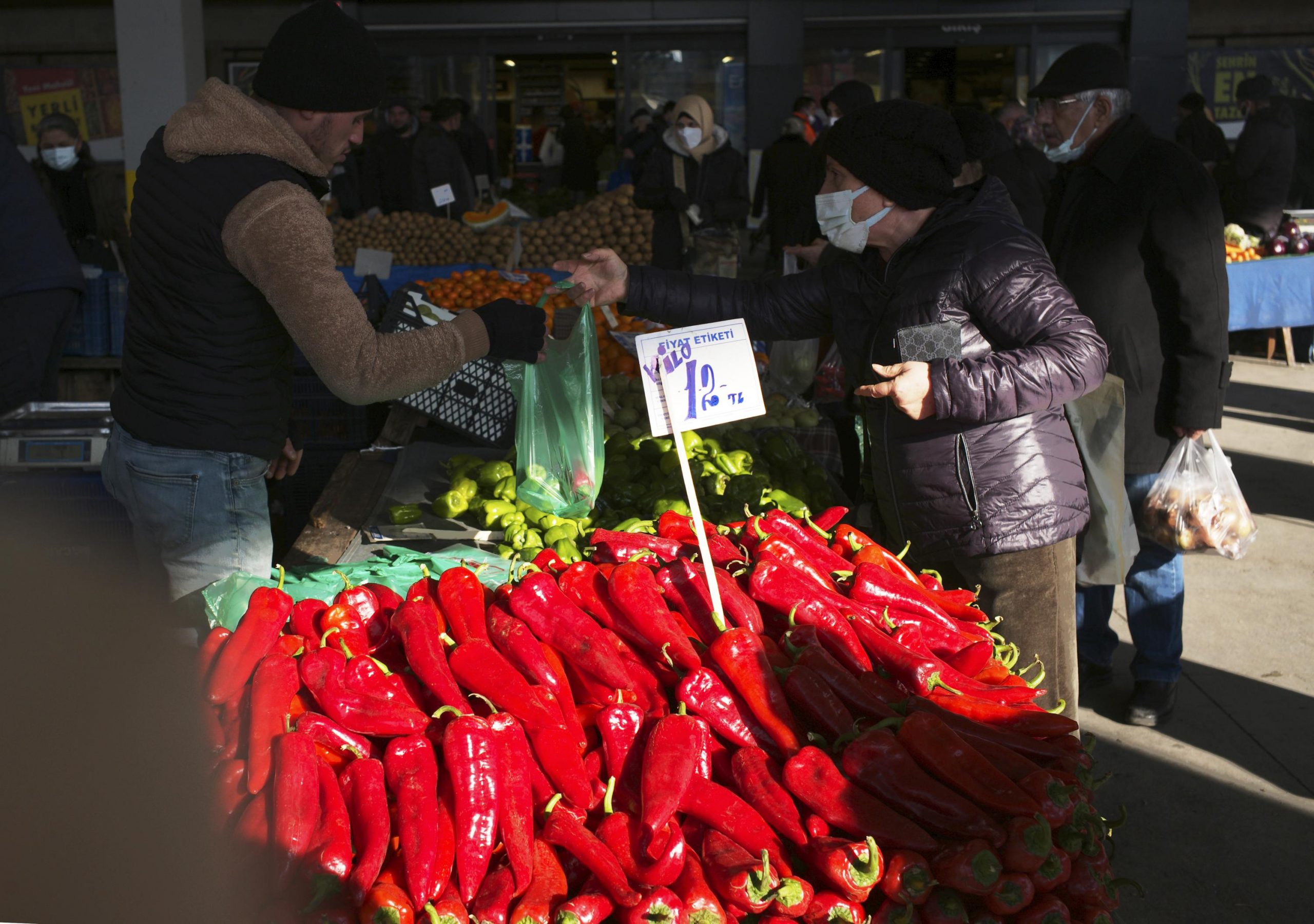 Turkey's inflation hits 54%, deepening cost-of-living woes 1