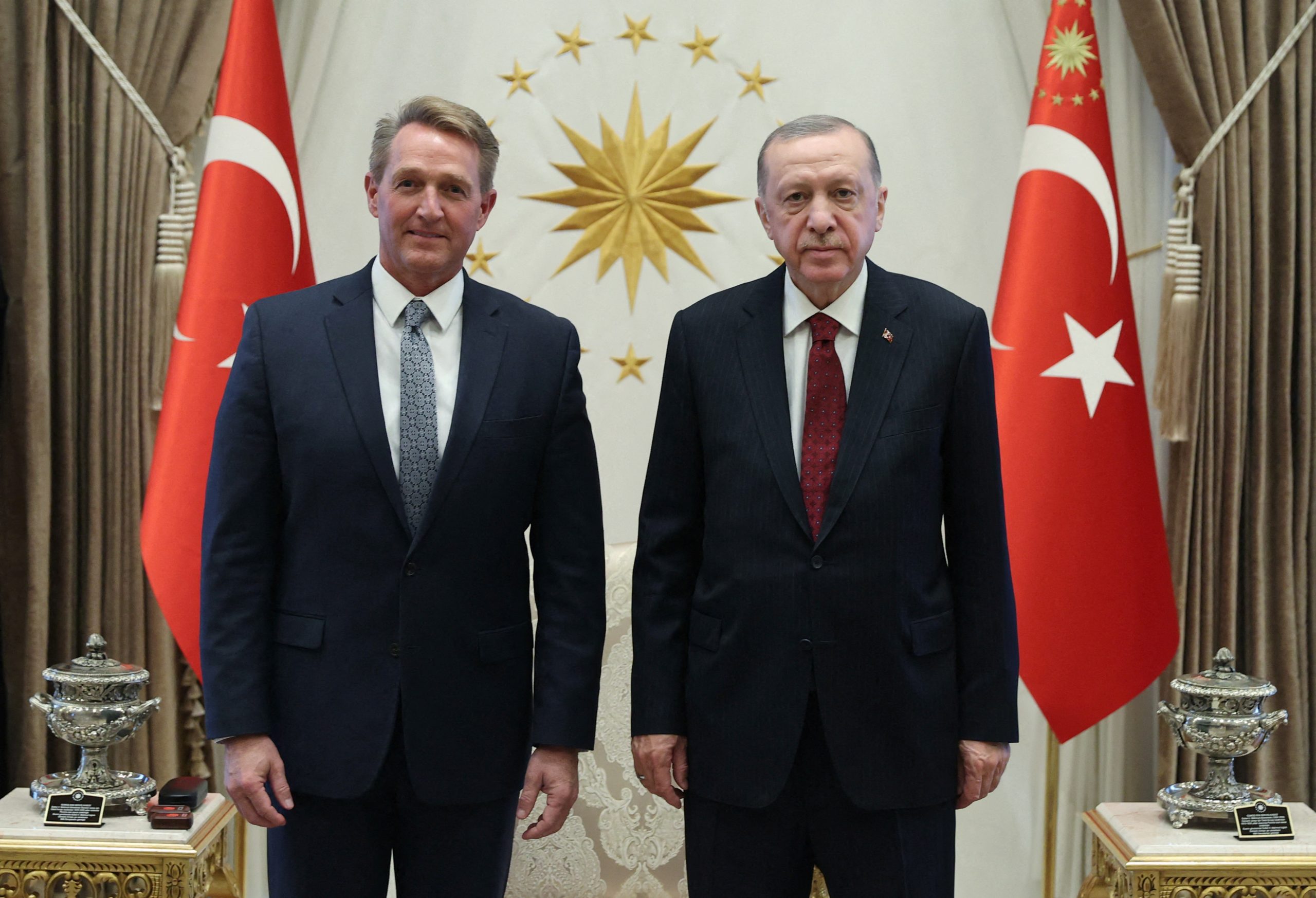 U.S. ambassador invites the companies leaving Russia to go to Turkey 23