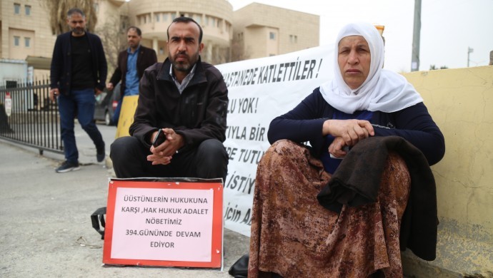 Şenyaşar family calls on people to break Ramadan fast with them in front of courthouse 16