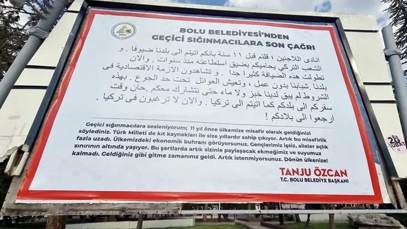 Anti-refugee mayor erects billboards telling Syrians in Arabic to leave Turkey 1
