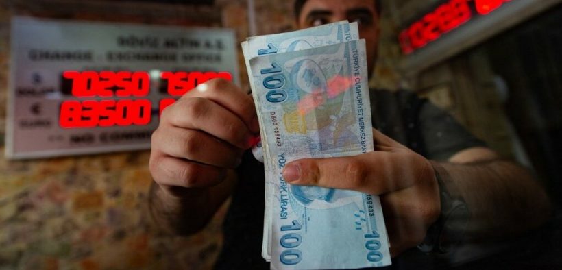 Turkey’s troubled lira rallies on ‘backdoor capital controls’ 59