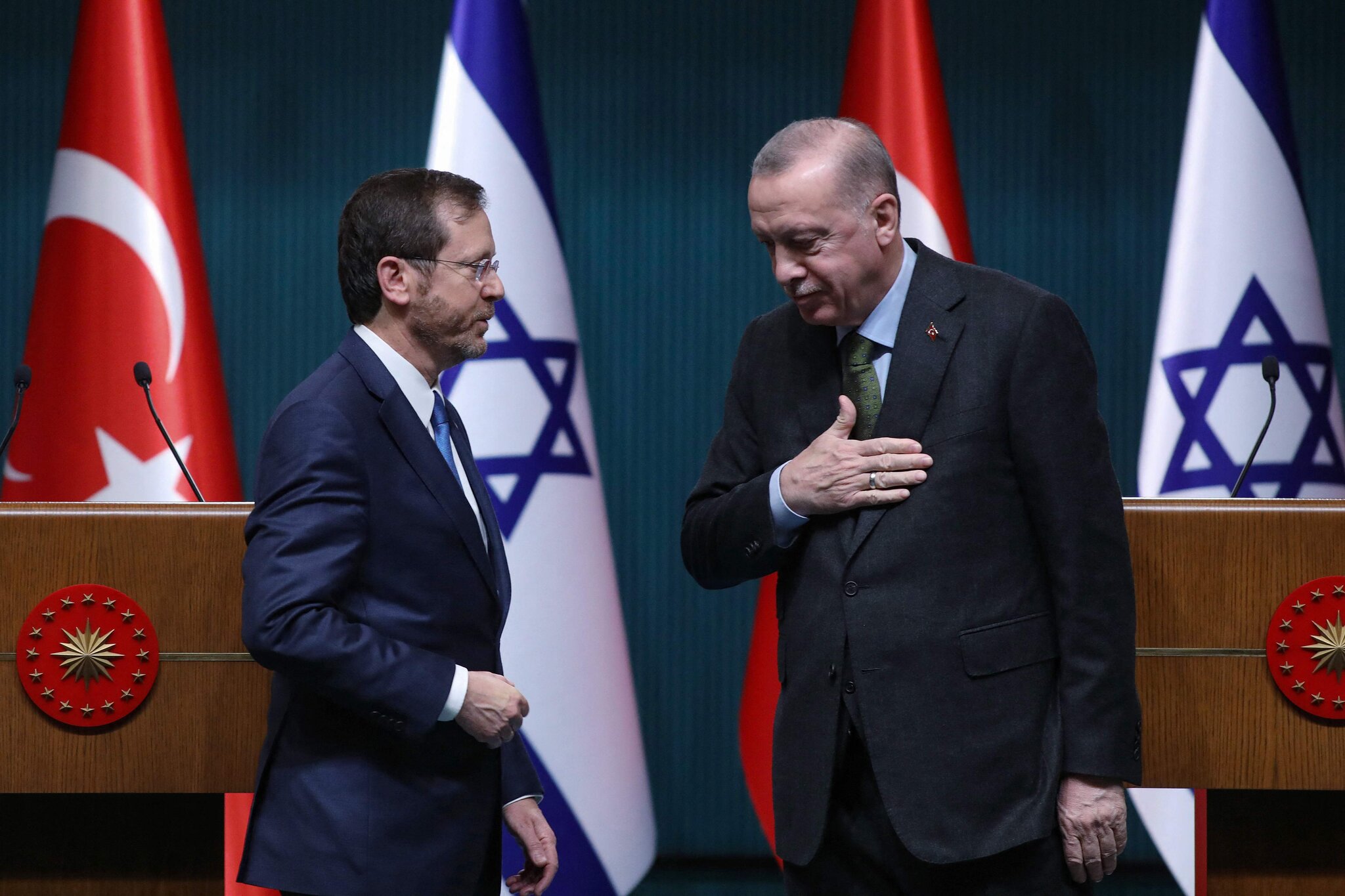 ‘Erdogan feels weak,’ says ex-Mossad chief 4