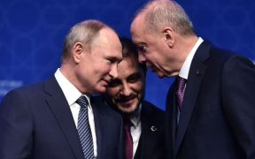 Turkey’s Erdogan walks the US-Russia tightrope 13