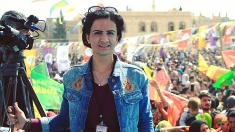 Kurdish journalist gets two-and-a-half years for 'aiding a terrorist organization' 1