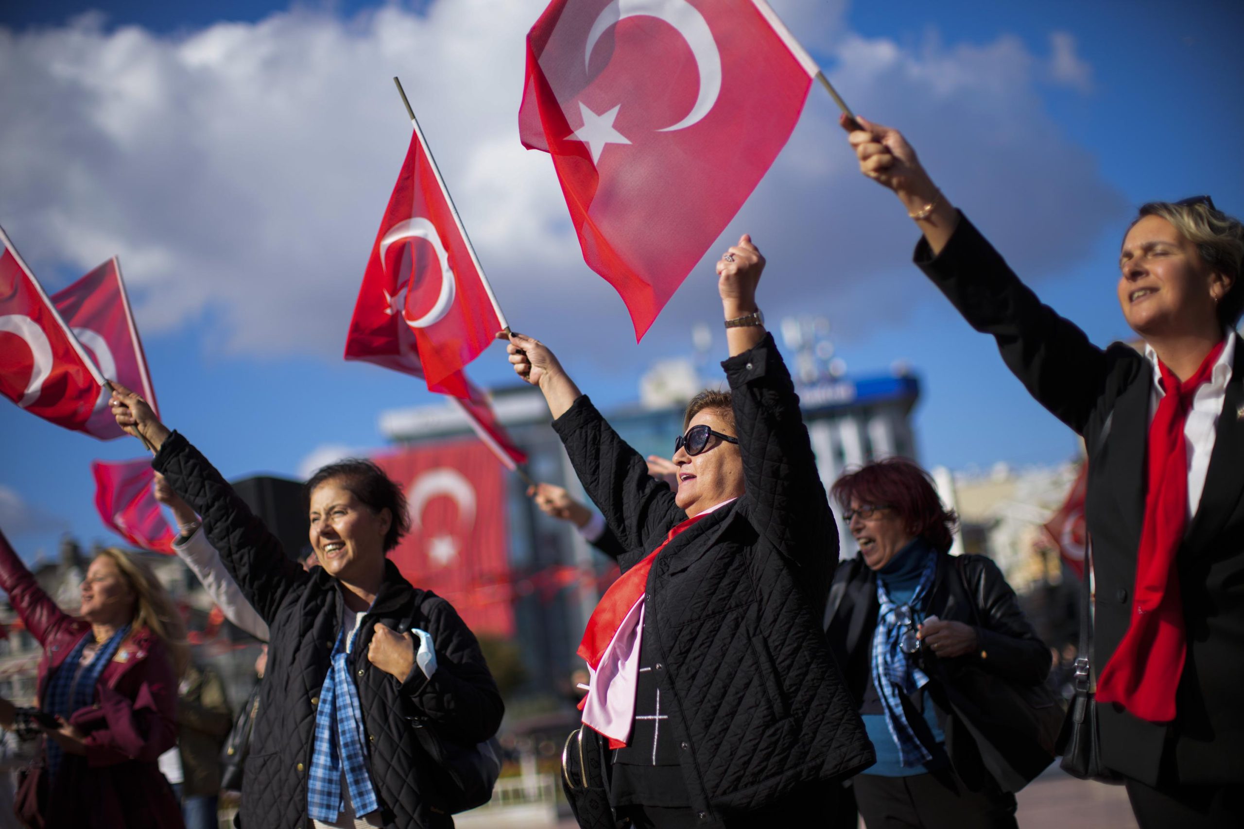 Erdogan outlines future for Turkey, vows new constitution 4