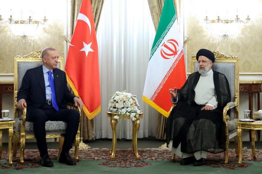 Growing Trade Signals Deeper Ties Between Iran and Turkey 81
