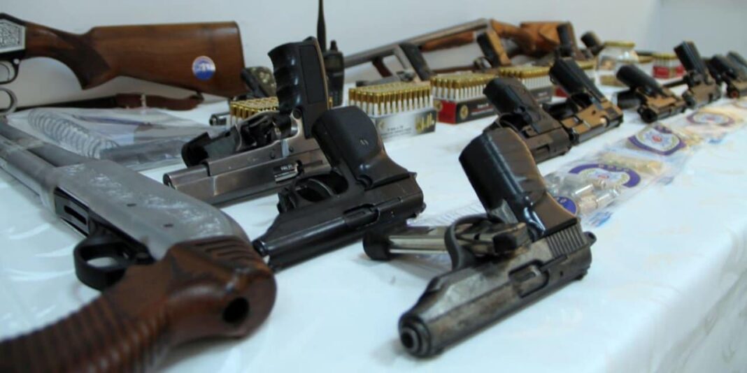 Turkish police chiefs among 14 detained for allegedly smuggling arms from Syria 1