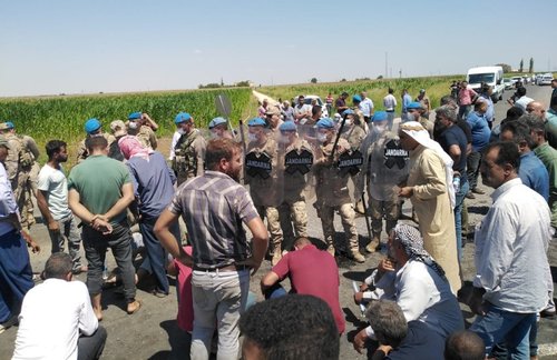 Four arrests in farmers' protest against electricity cut-outs in Urfa