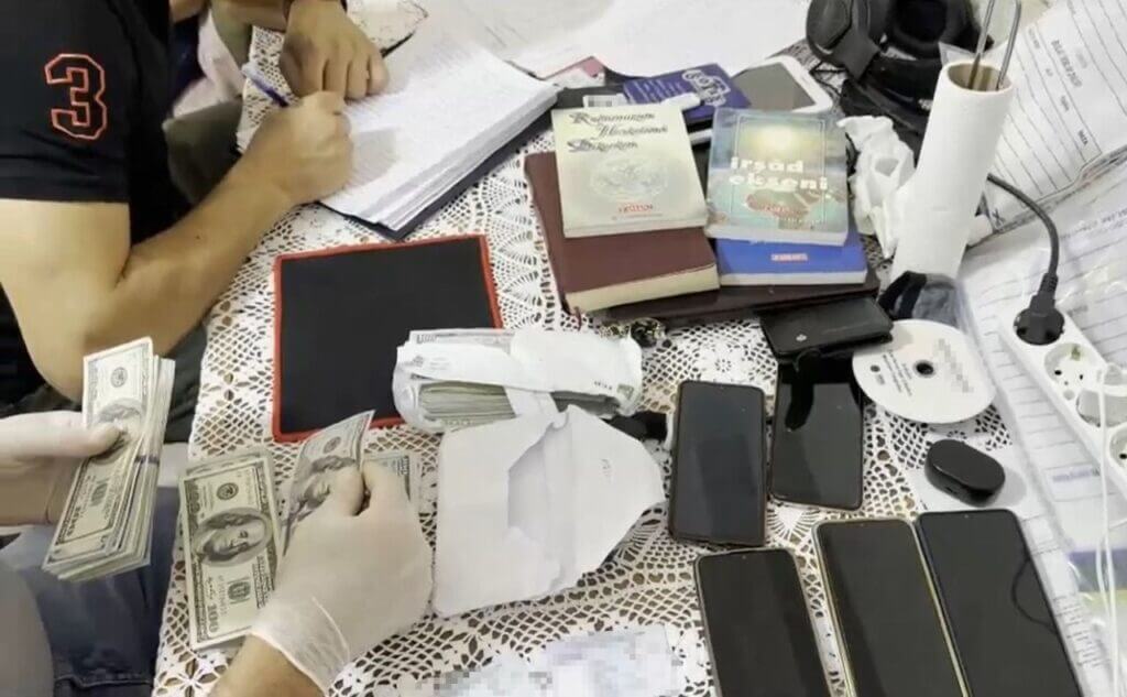 22 detained in northern Turkey over Gülen links, books presented as ‘criminal evidence’ 1