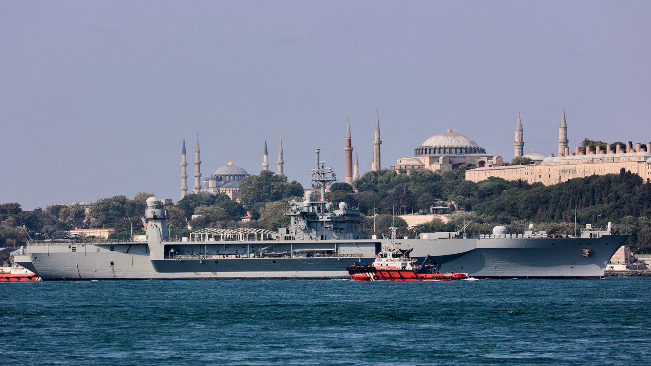 Two US warships visit Turkey amid crisis in Black Sea 1