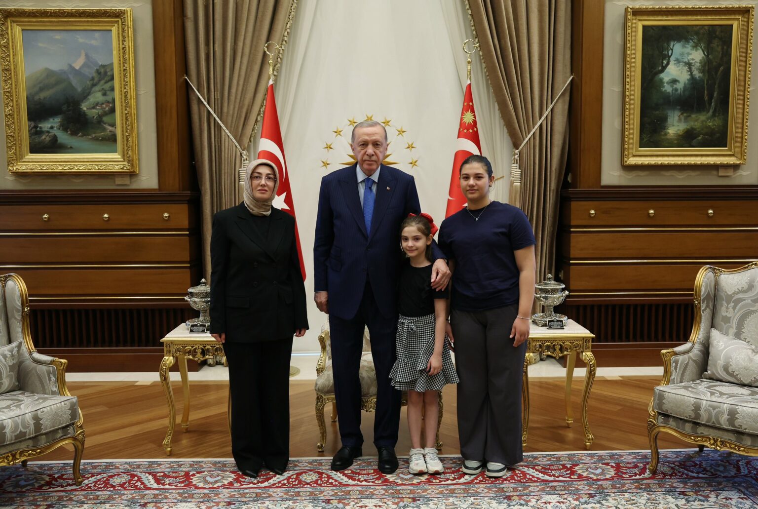 Erdogan’s meeting with widow of former Grey Wolves leader sparks rumors ...